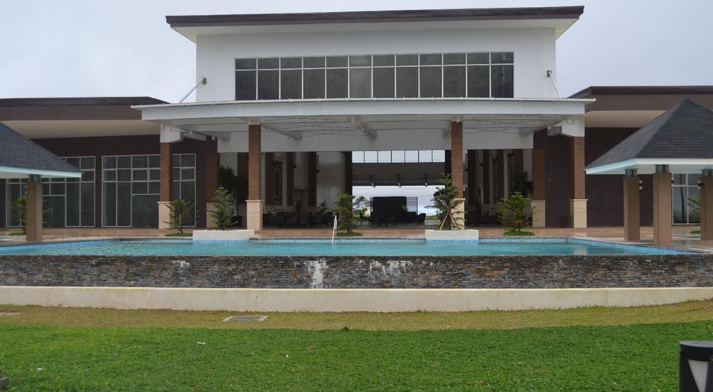 Blowing In The Wind - Lake View Apartments Tagaytay City Rom bilde