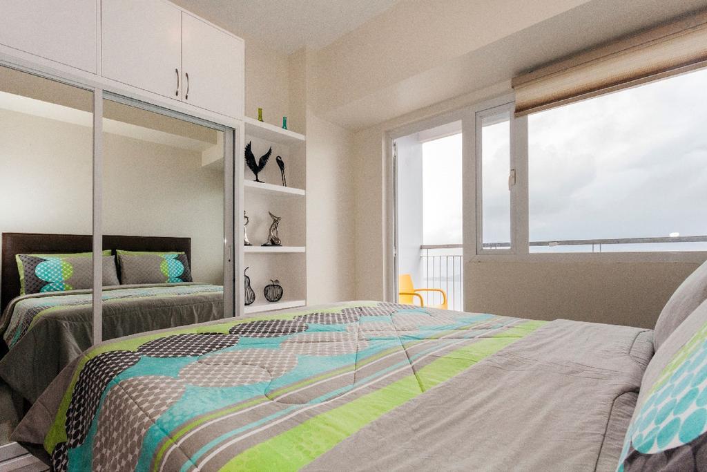 Blowing In The Wind - Lake View Apartments Tagaytay City Rom bilde